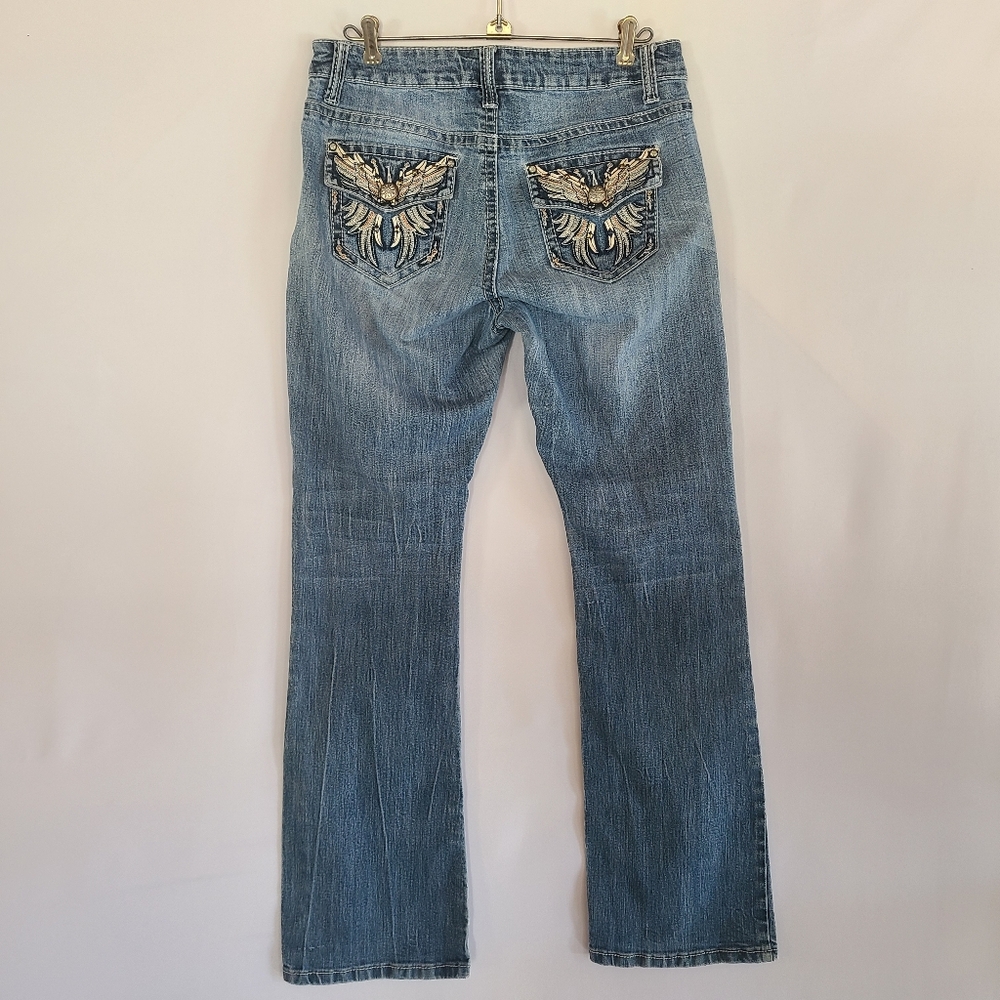 Nd Weekend Blue Low Rise Boot Cut Jeans forWomen Embroidered Back Pockets Size 8
